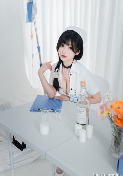 放荡艳妇的疯狂呻吟中文视频